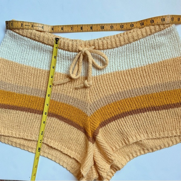 Billabong Sol Time Stripe Knit Drawstring Short L/12 Color Glow EUC - Picture 11 of 11